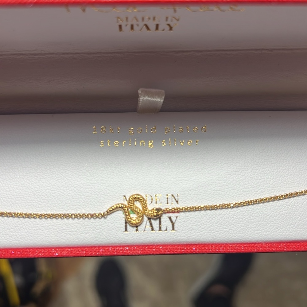 Gold bracelett - Picture 2 of 6